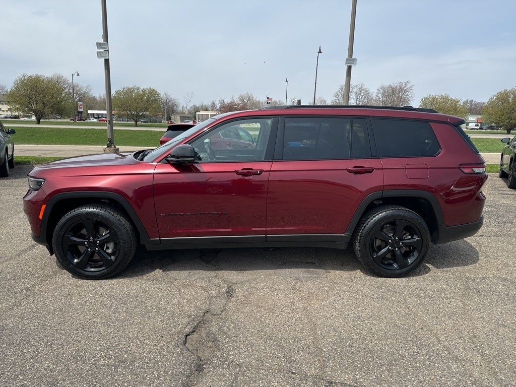 Used 2022 Jeep Grand Cherokee L Limited with VIN 1C4RJKBG7N8547401 for sale in Albert Lea, Minnesota