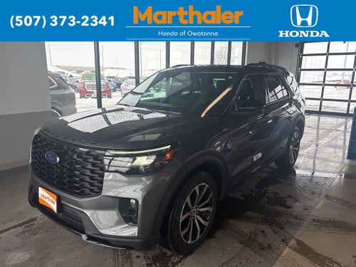 2025 Ford Explorer ST-Line