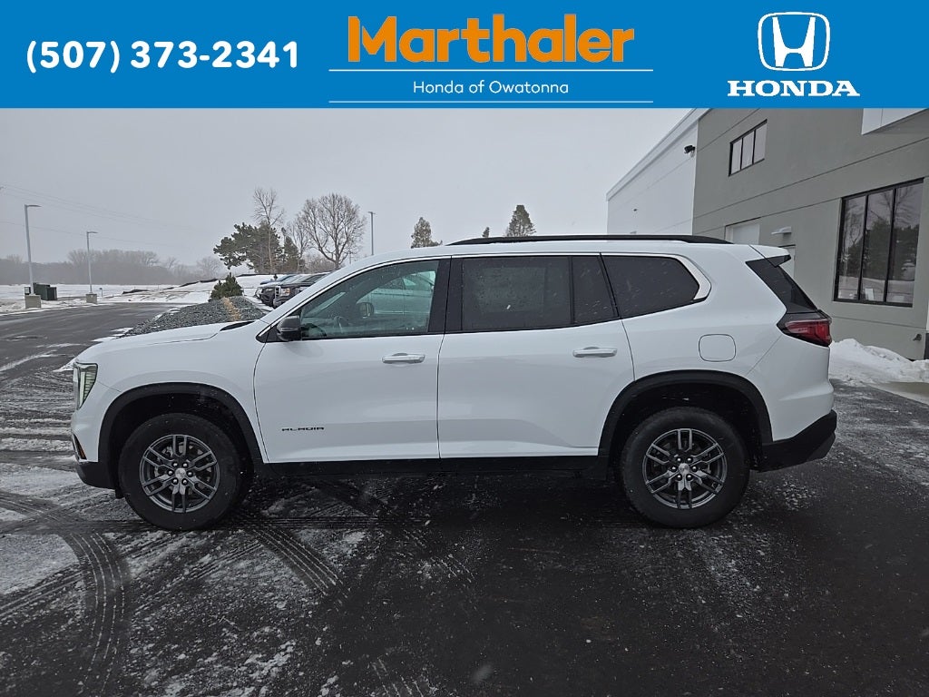 2025 GMC Acadia Elevation