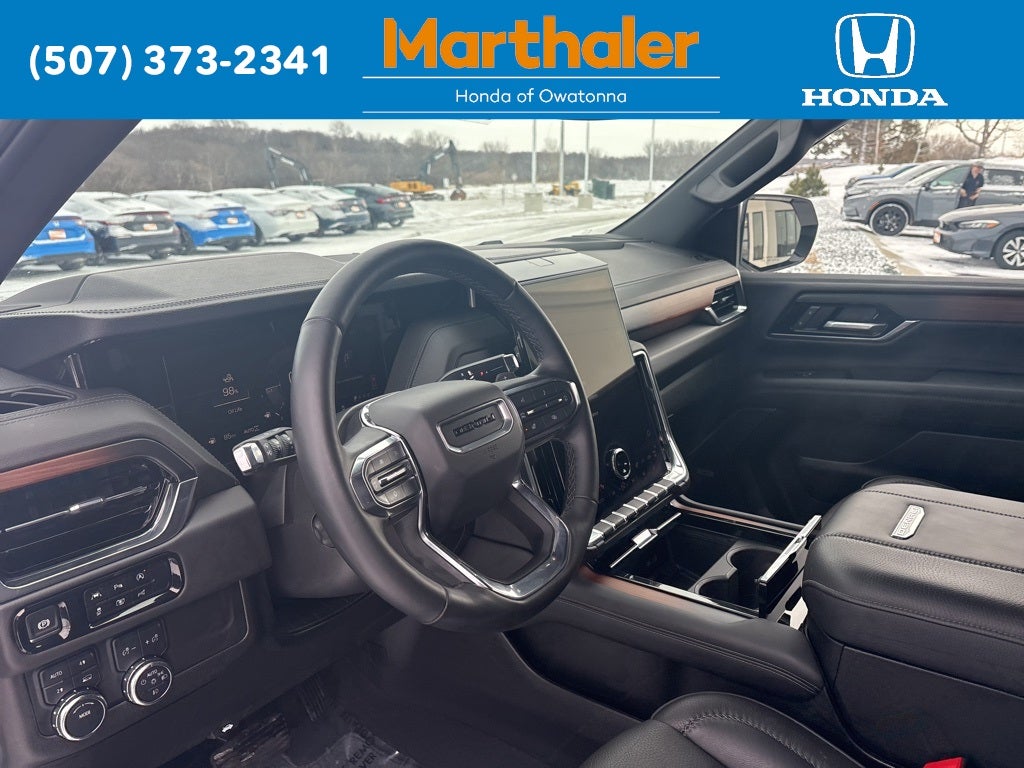 2025 GMC Yukon XL Denali