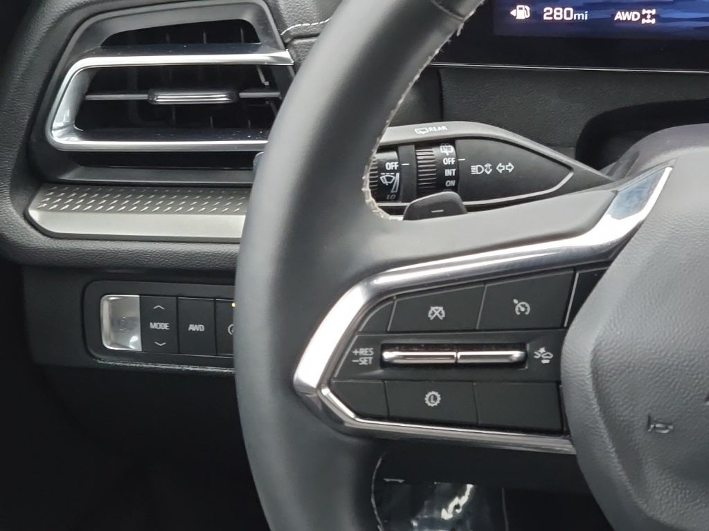 2025 Chevrolet Traverse LT 2LT