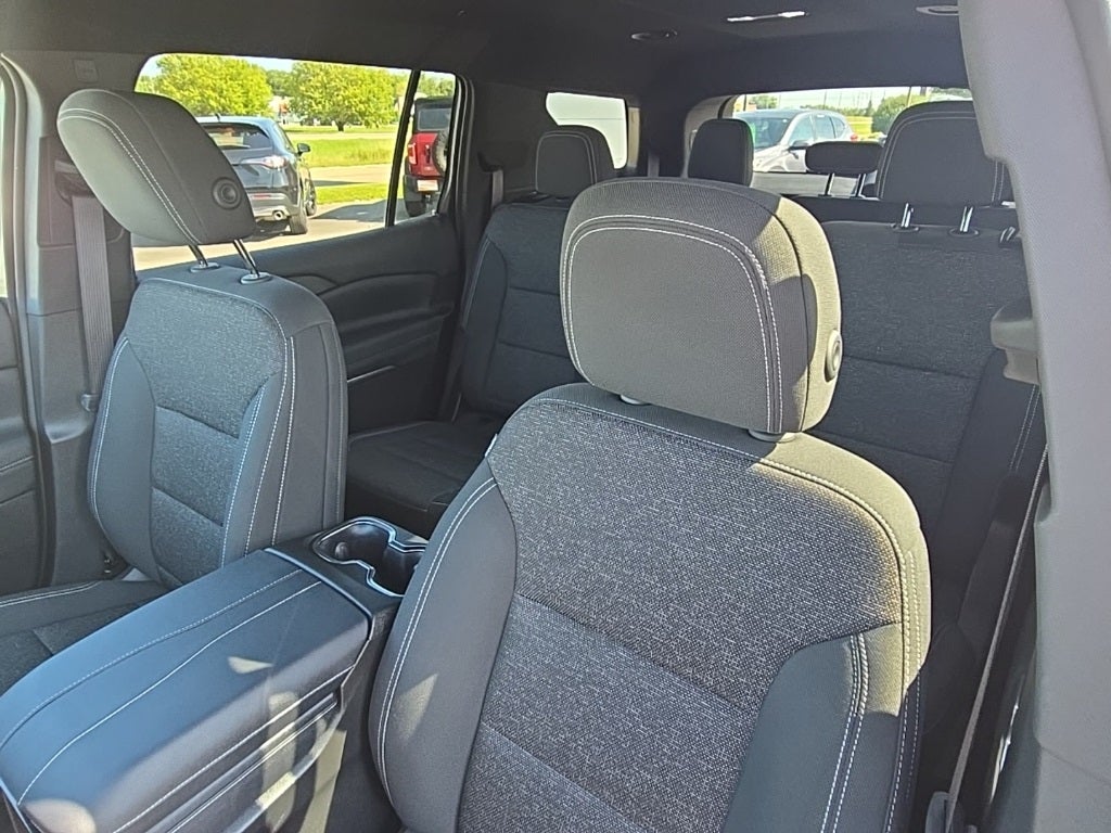 2025 Chevrolet Traverse LT 2LT