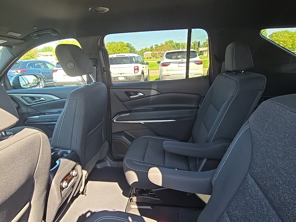 2025 Chevrolet Traverse LT 2LT