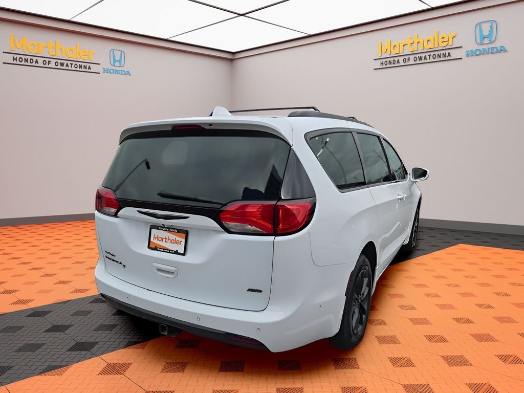 2020 Chrysler Pacifica Launch Edition