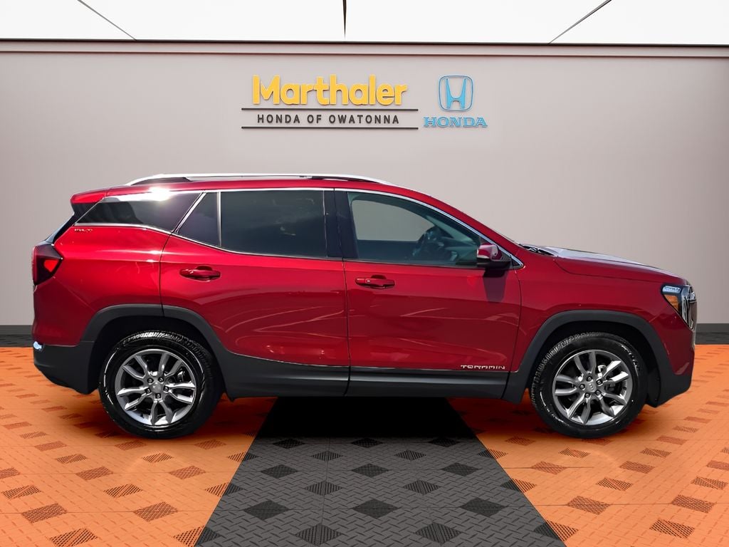 2022 GMC Terrain SLT