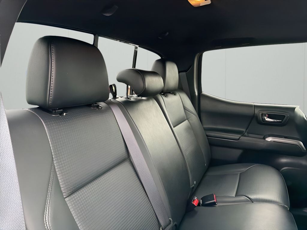 2022 Toyota Tacoma Limited V6