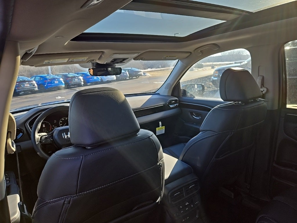 2025 Honda Pilot Touring