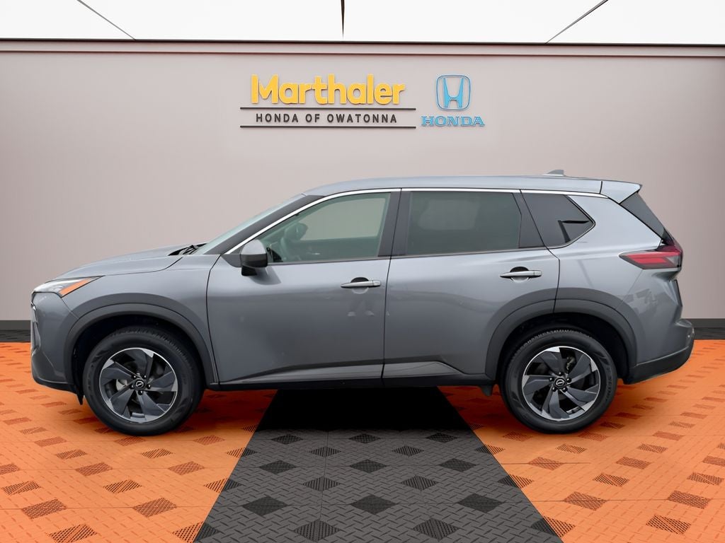 Used 2025 Nissan Rogue SV with VIN 5N1BT3BA1SC837618 for sale in Albert Lea, Minnesota