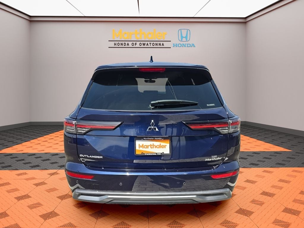 2025 Mitsubishi Outlander SE