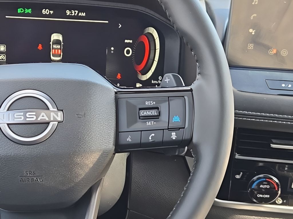 2025 Nissan Rogue SL