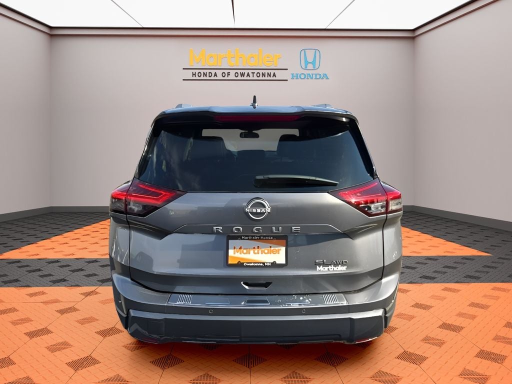 2025 Nissan Rogue SL