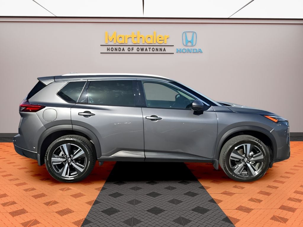 2025 Nissan Rogue SL